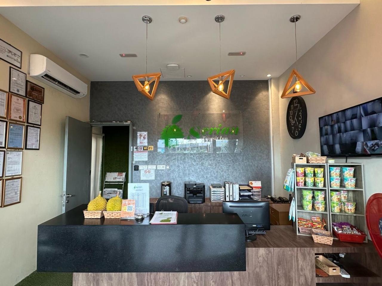Serian Transit Inn ภายนอก รูปภาพ